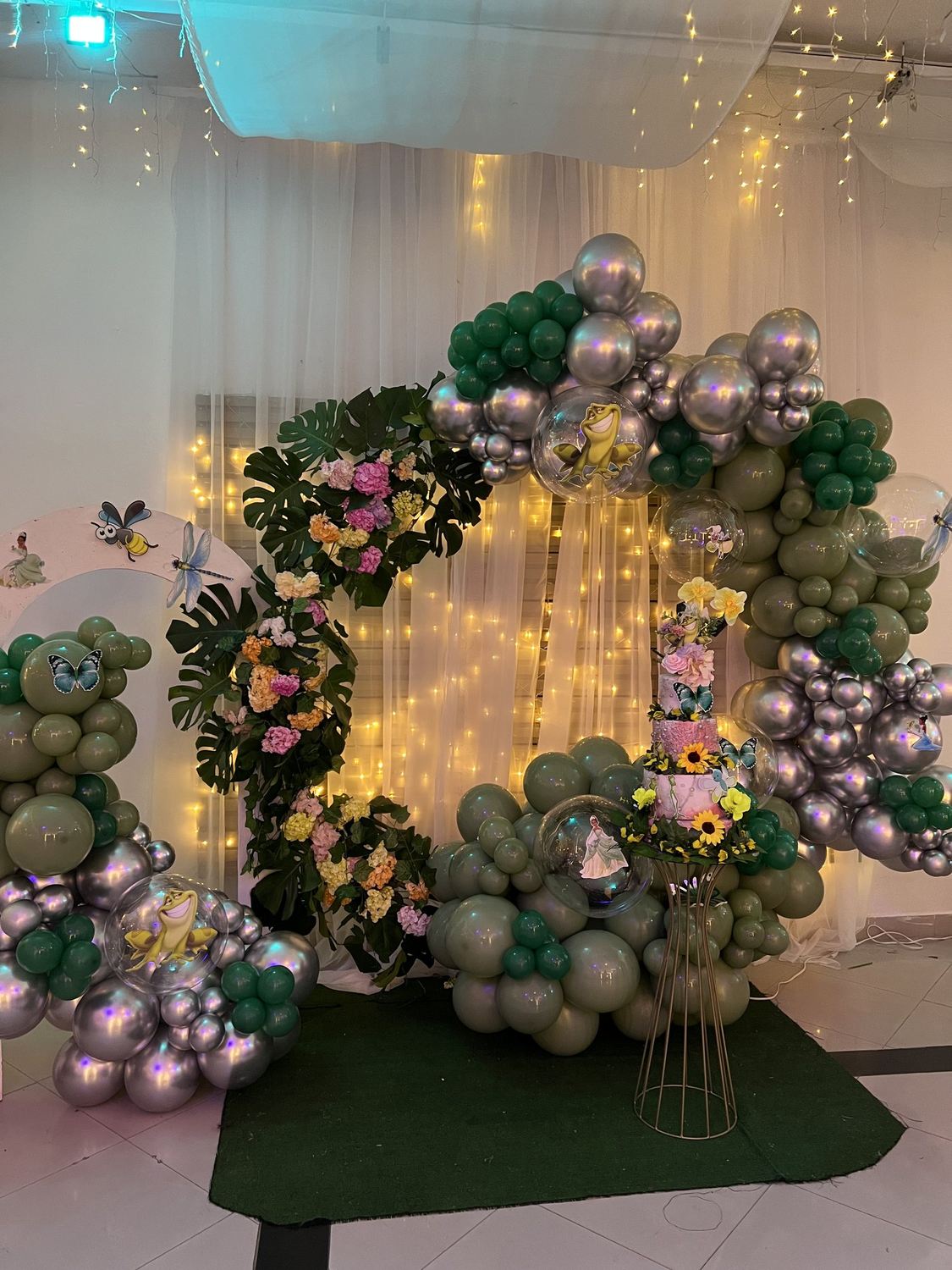 Arco de globos — Banquetes Altovar