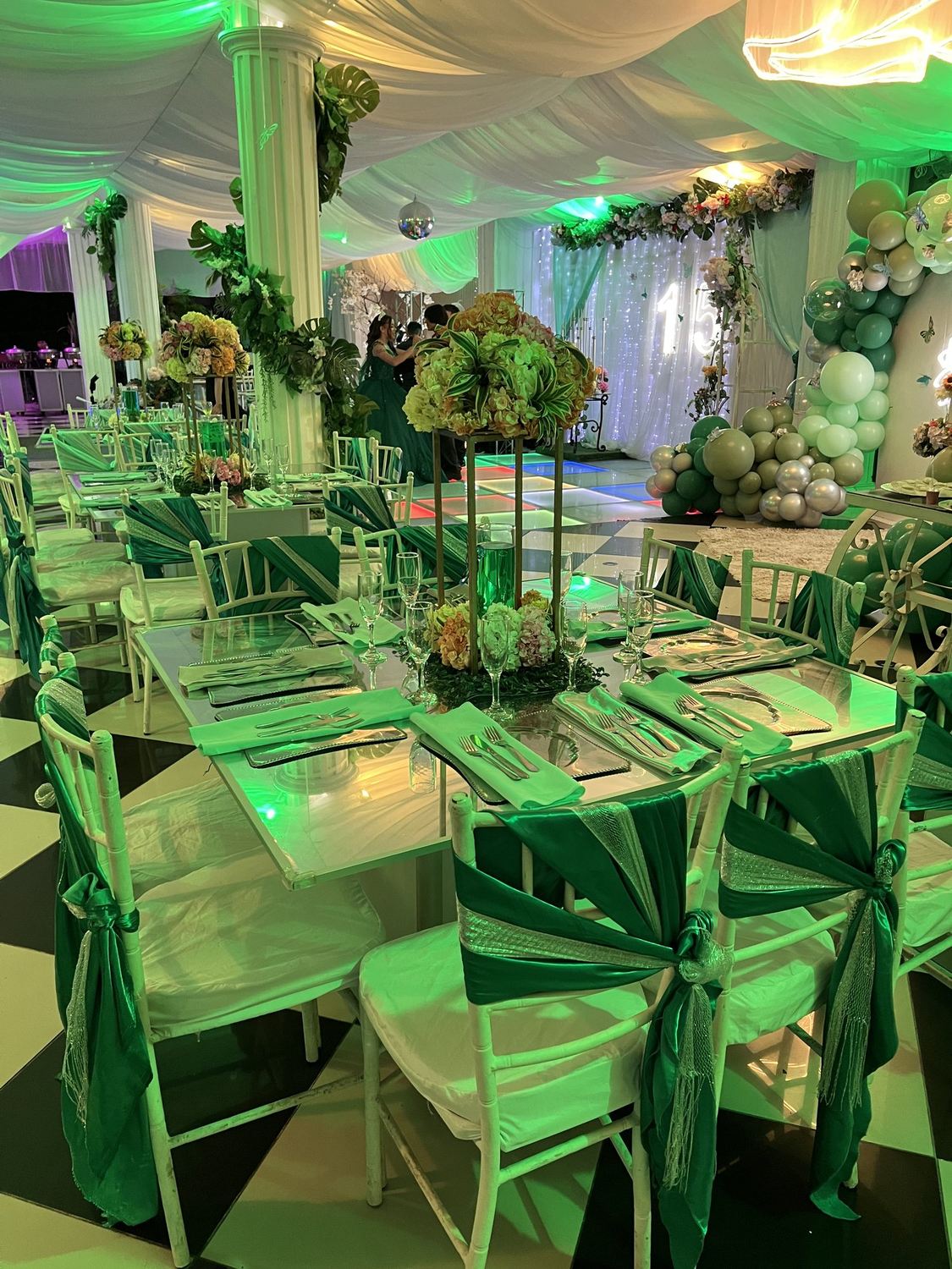 Salón en verde — Banquetes Altovar