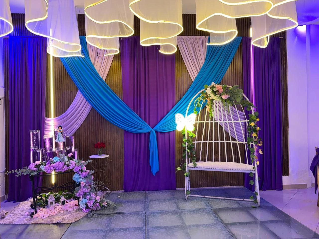 Quinceañeras — Banquetes Altovar