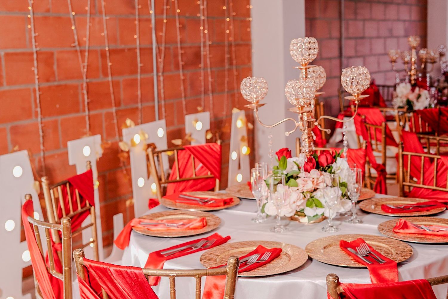 Salón en rojo y oro — Banquetes Altovar