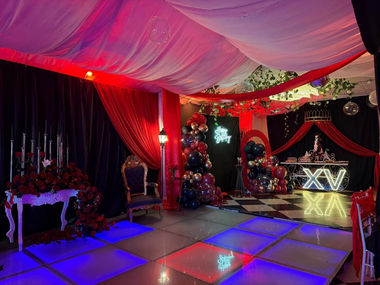 Noche en rojo — Banquetes Altovar