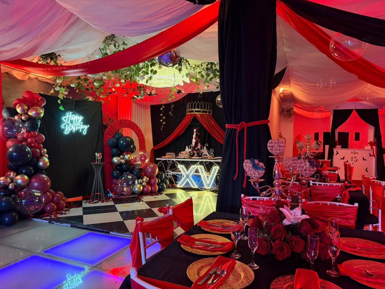 Noche en rojo — Banquetes Altovar